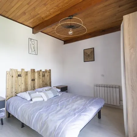 Chalet, à 50 M D'un * Le Vernet-Chameane