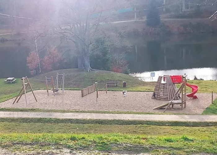 Chalet, à 50 M D'un *
